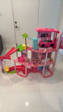 Barbie House + Barbie Dolls