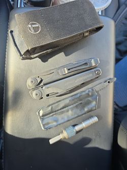 LEATHERMAN, Surge, 21-in-1 Heavy-Duty Multi-tool for Work, Home, Garden, DIY & Auto, Black