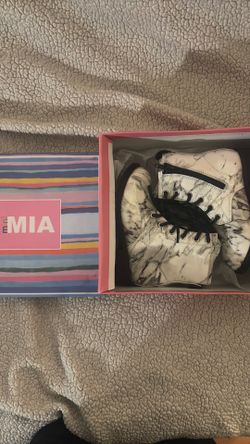 Mia girls boot