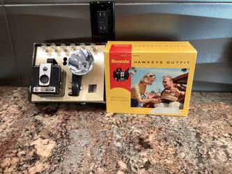 Brownie Hawkeye Camera
