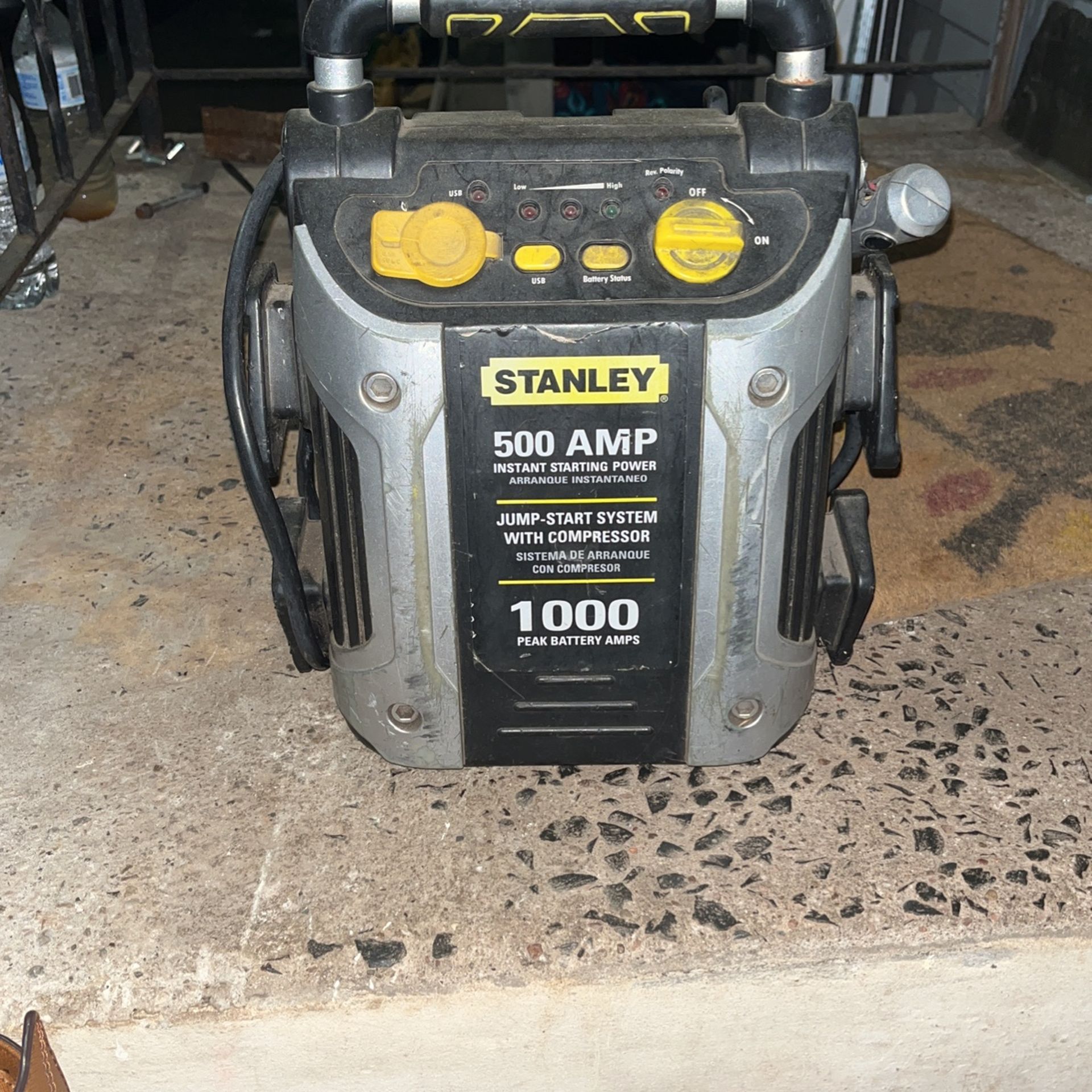 Stanley Jumper Pack / Air Compressor