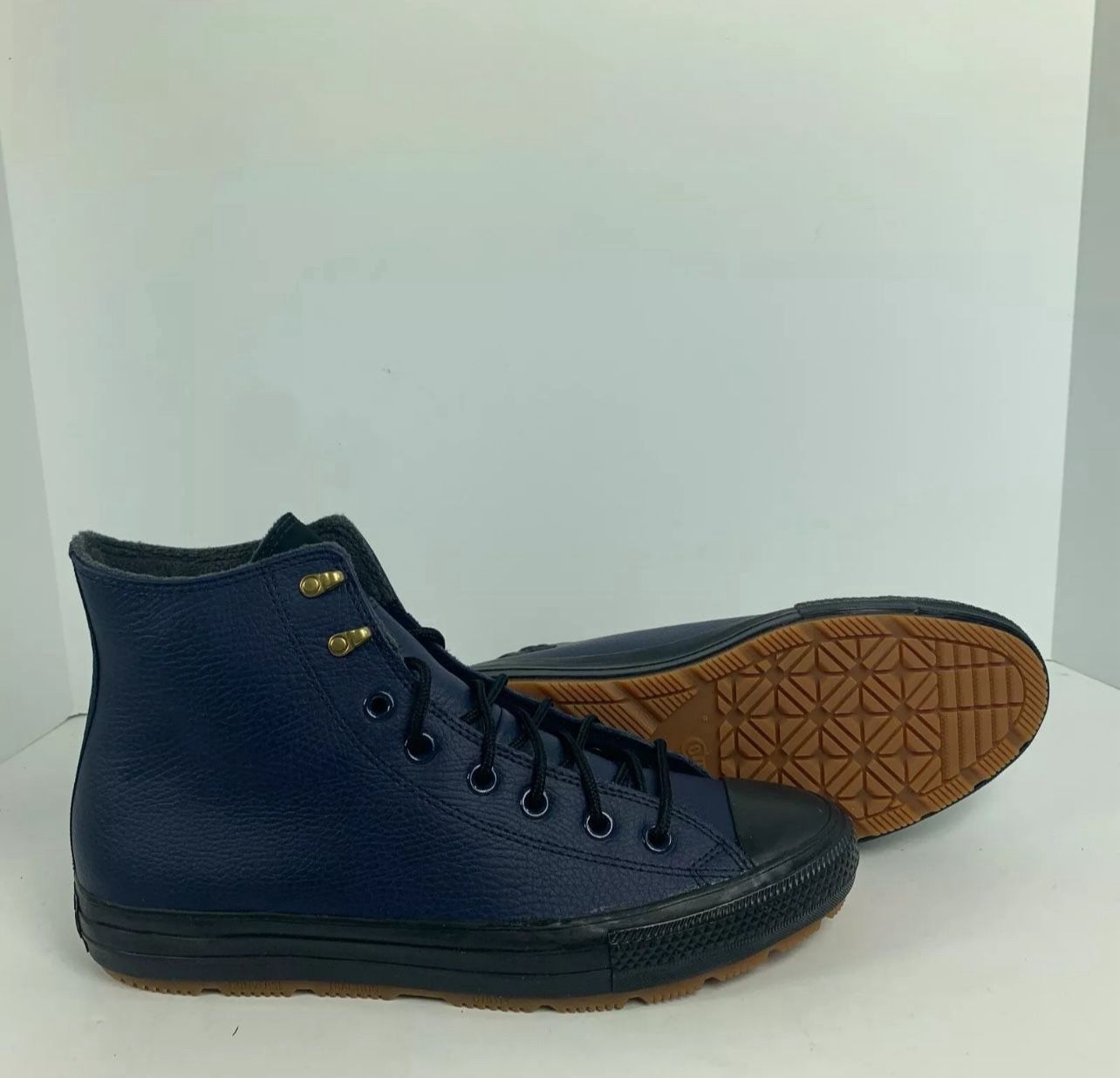 Converse Mens Chuck Taylor All Star Winter Leather Boot - Size 11.5