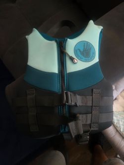 Child life jacket