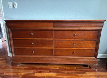 Solid wood dresser