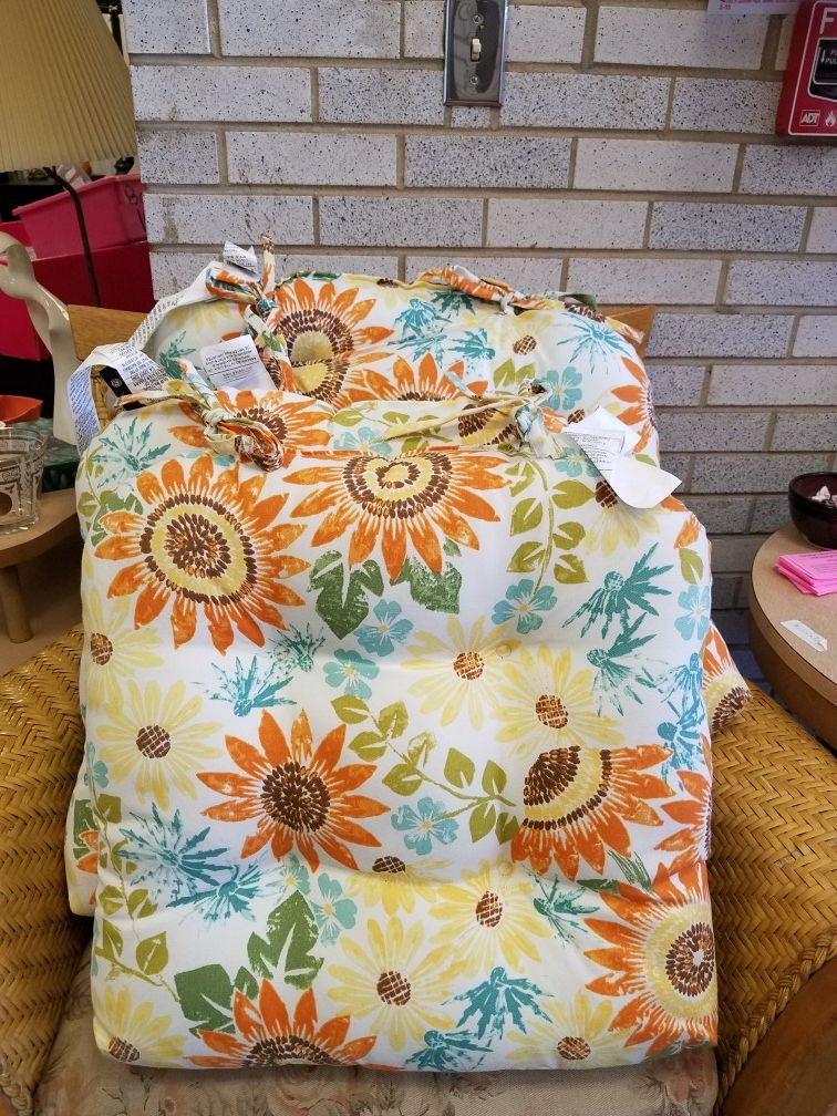 4 Newport Layton Home fashions patio seat cushions