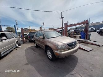 1999 Lexus RX300 For Parts