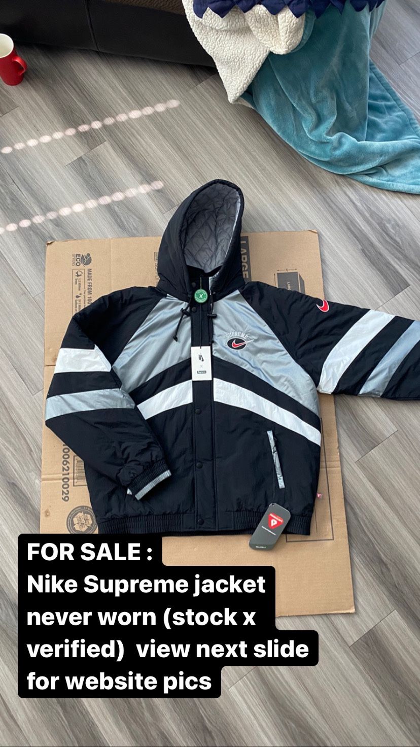 Nike Supreme Jacket Size Large 