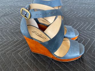 Lucky Brand Women’s wedge heel shoes Size 6