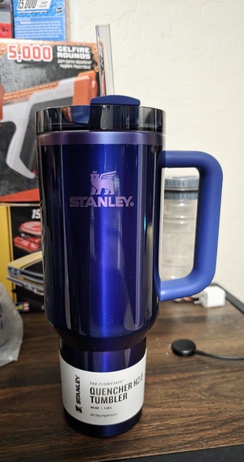 NEW Stanley 40oz With Straw