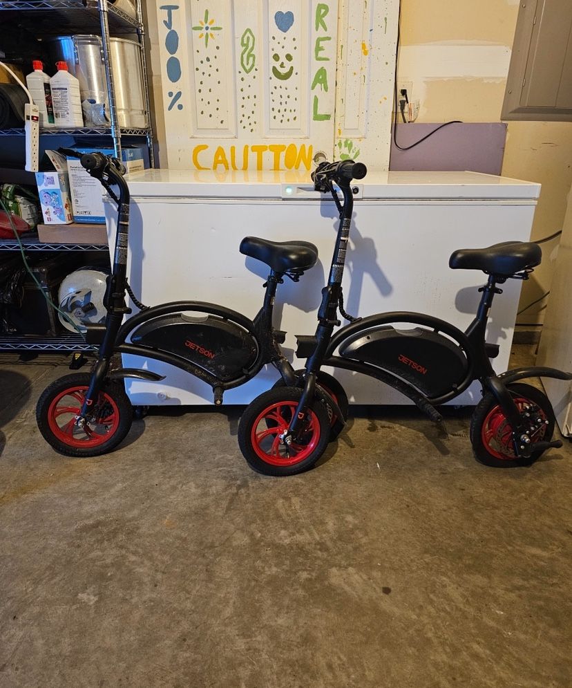 2 Electric Scooters