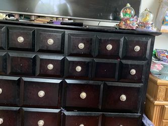 Drak Wood Dresser