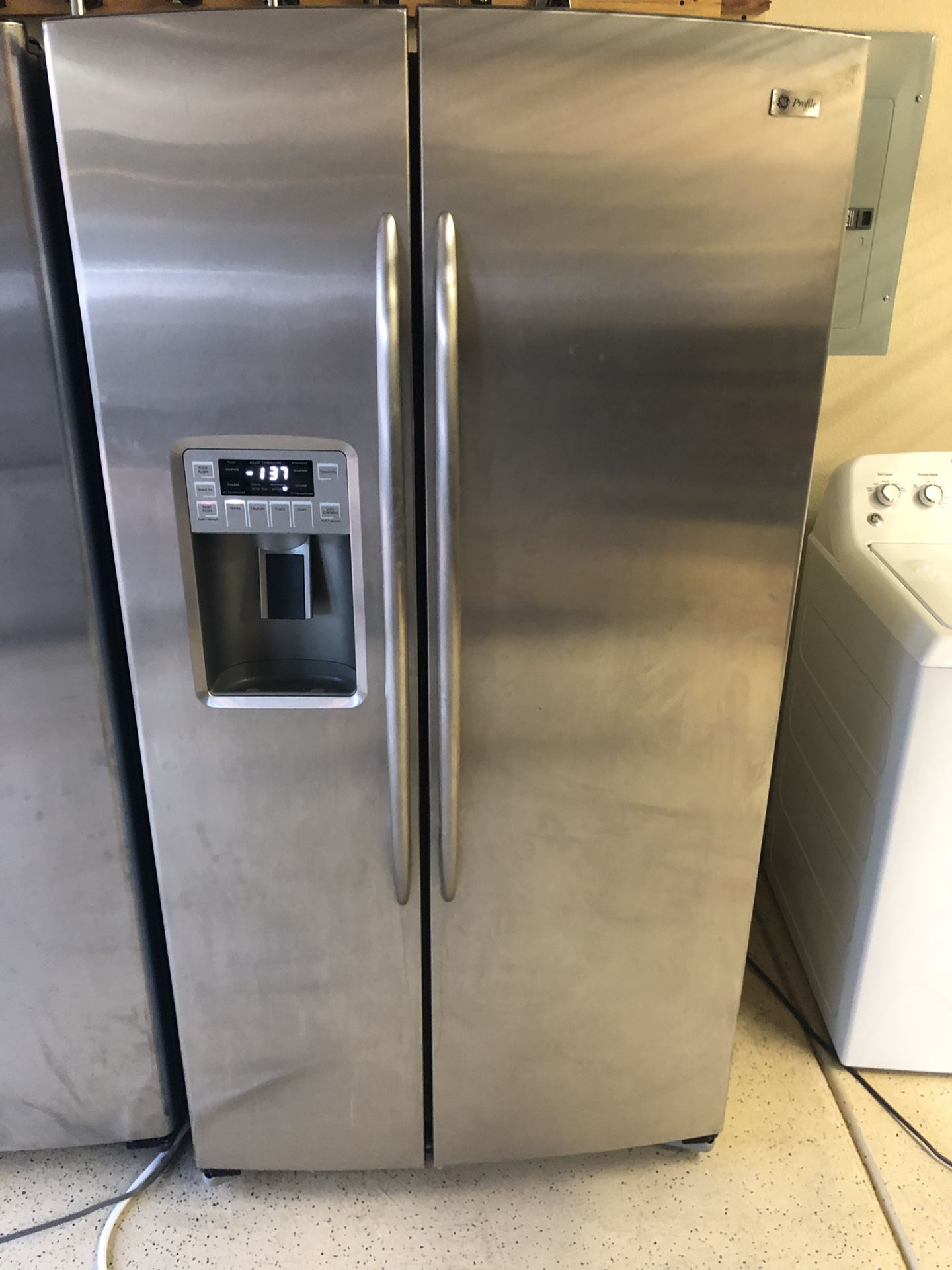 Stainless steel GE profile side by side