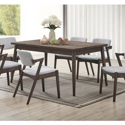 Modern Dining Table Set With Gray Chairs 