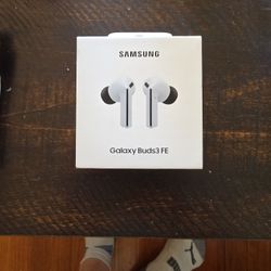 Brand New Seals Galaxy Buds 3 FE