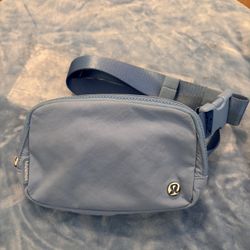 Lululemon belt Bag
