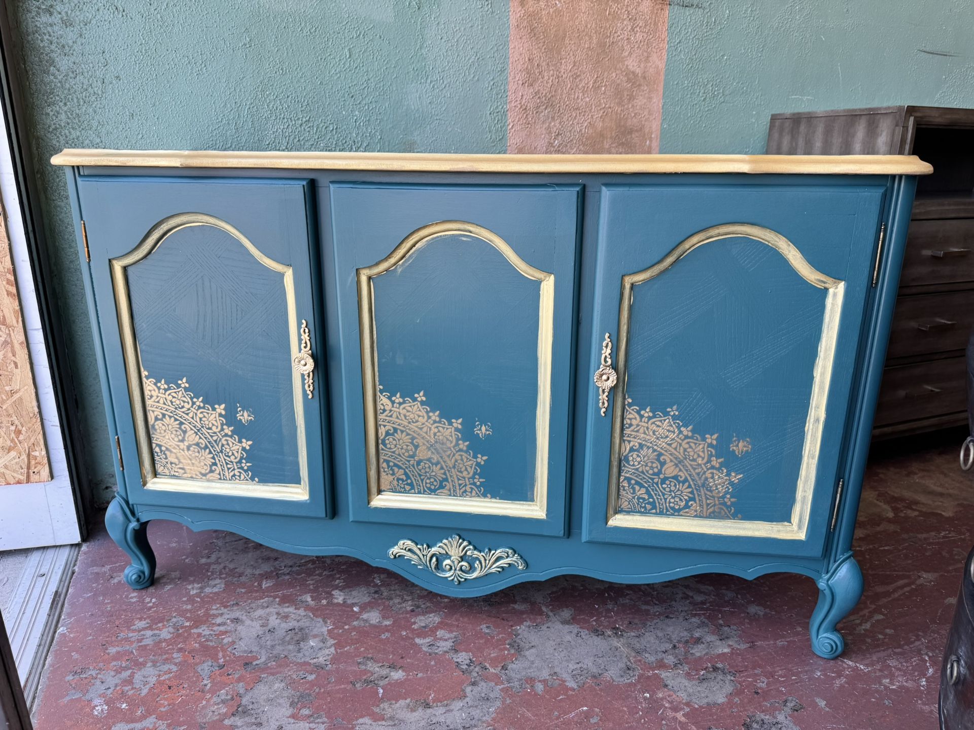 Buffet Cabinet