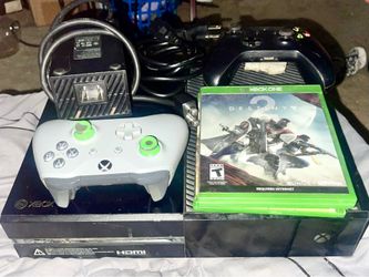 2014 Original Launch Xbox One (power, controllers, games)