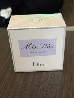 MISS DIOR