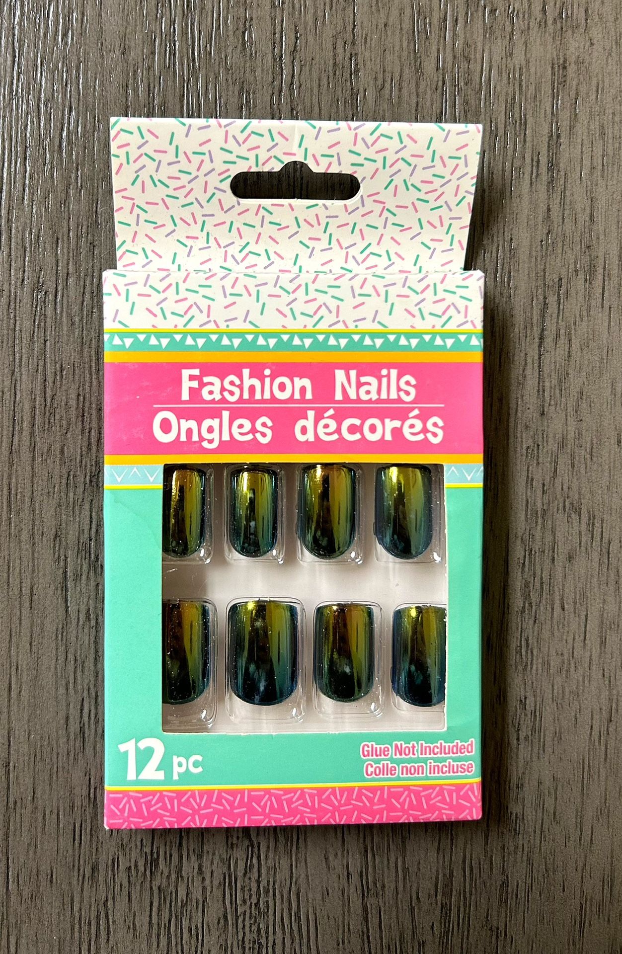Holographic Fashion Green Nails 12 pc.