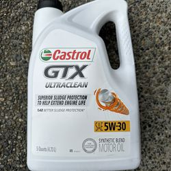 Castrol GTX ultraclean 5w-30 Motor Oil