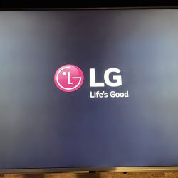 LG 55" 4K UHD Smart TV