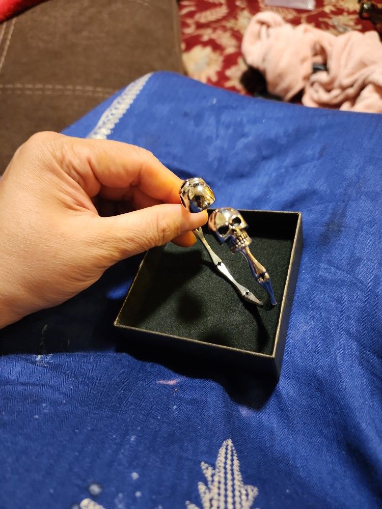 SKULL BRACELET