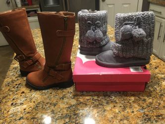 Girls boots /toddler 10 tan grey ugg booties