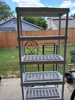 Rubbermaid 6ft shelf
