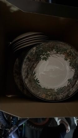 Camo dinnerware