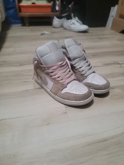 Jordan 1 Mid