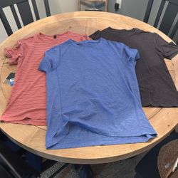 Lululemon Shirts Size medium 
