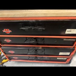 Wurth tool box with wheels 