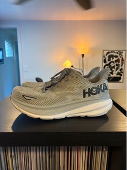Hoka Clifton 9