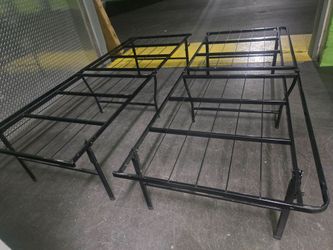 Metal bed frame
