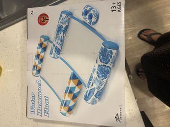 Brand New In Box Water Hammocks Extra Large
