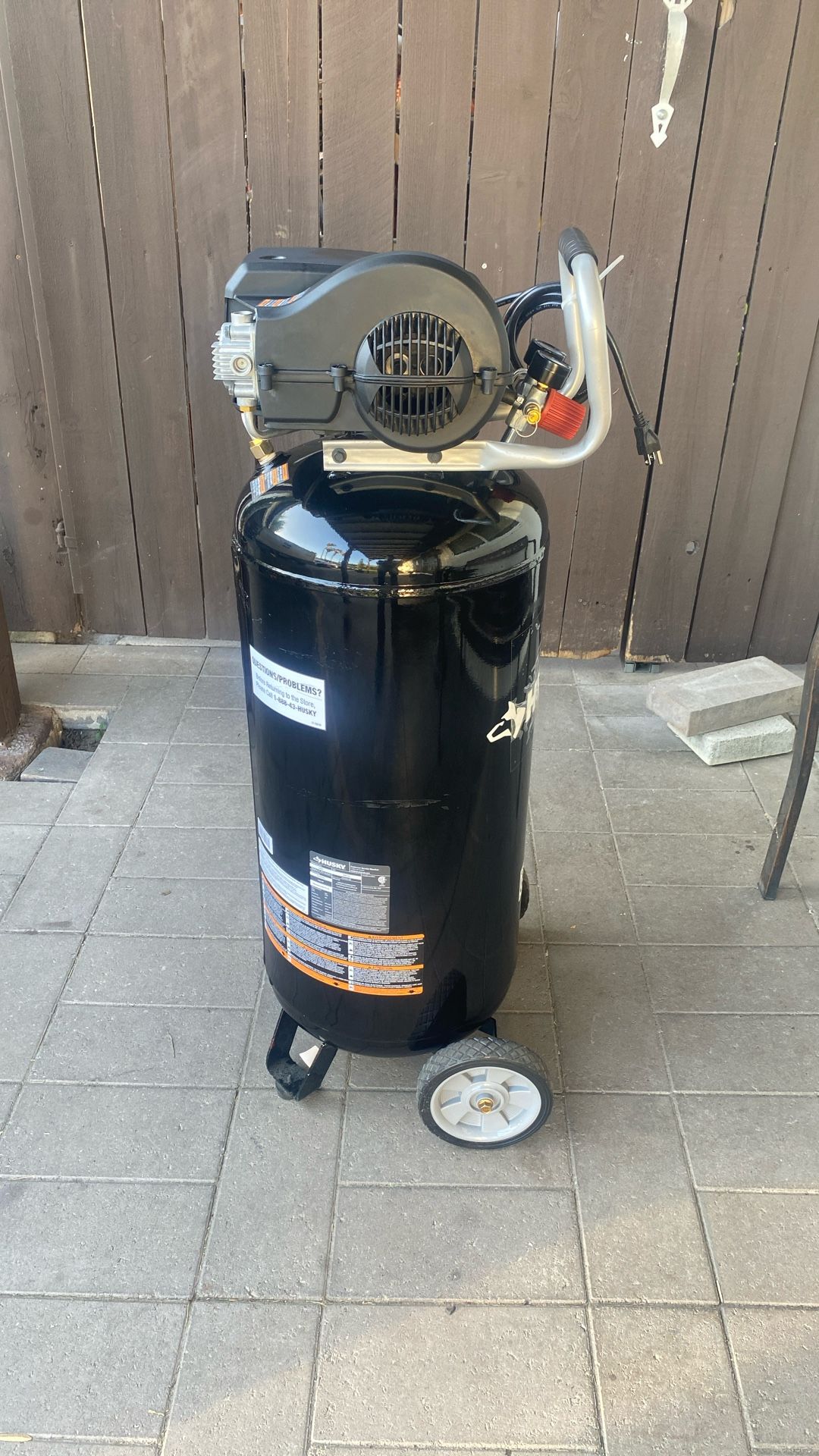 HUSKY AIR COMPRESSOR