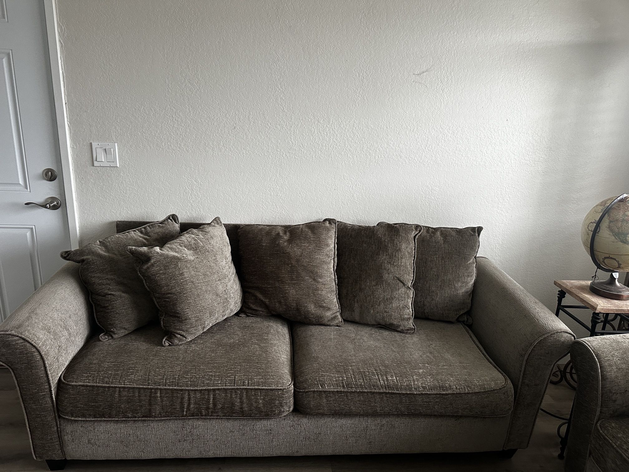 Sofa Set