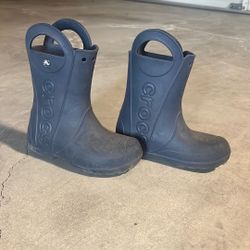 Kids Size 2 Rain Boots