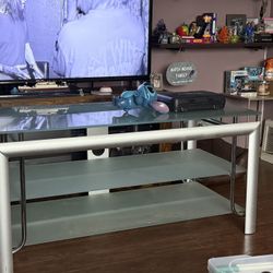 Maxim Glass Tv Stand