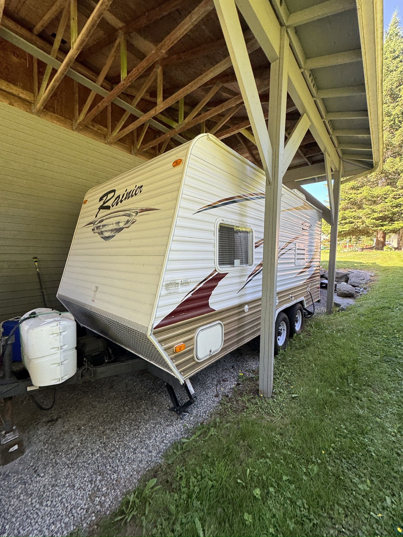 2010 Rainier Travel Trailer 