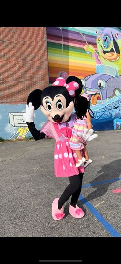 Minnie Mouse Mascot
