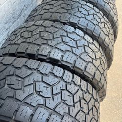 275 70 18 Tires Con 80% De Vida Las 4 De La Marca TOYO 