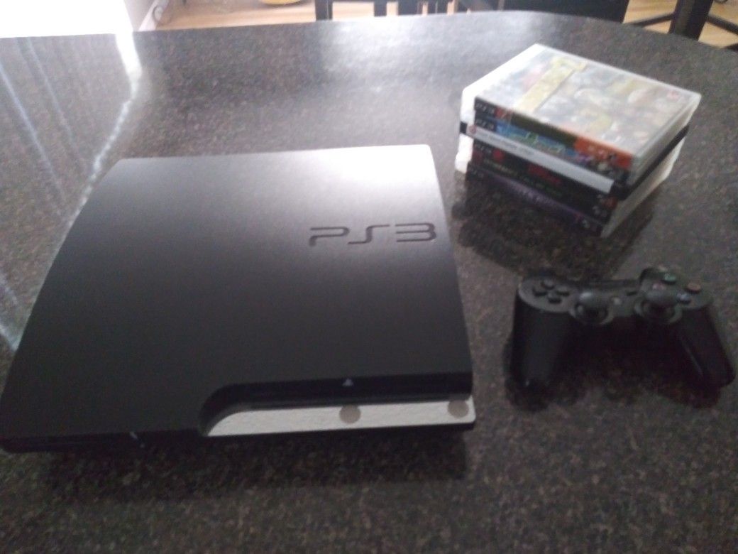 Sony PS3, Controller and Games.