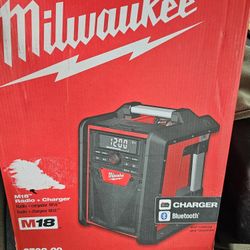 Milwaukee Radio Charger 