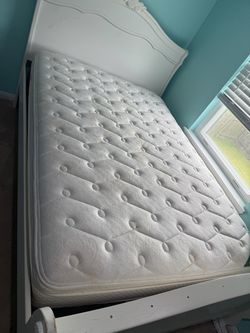 Full size mattress
