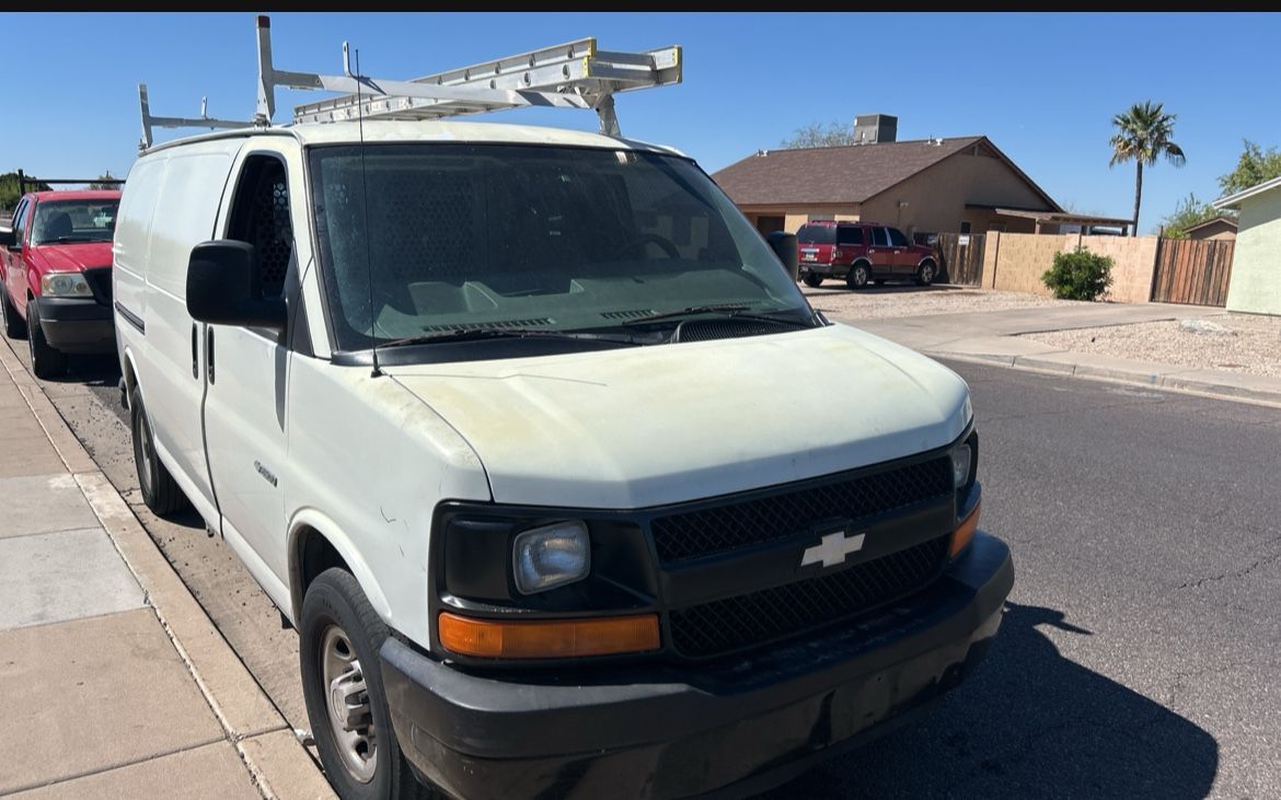 Chevy Express 2(contact info removed) 4.8