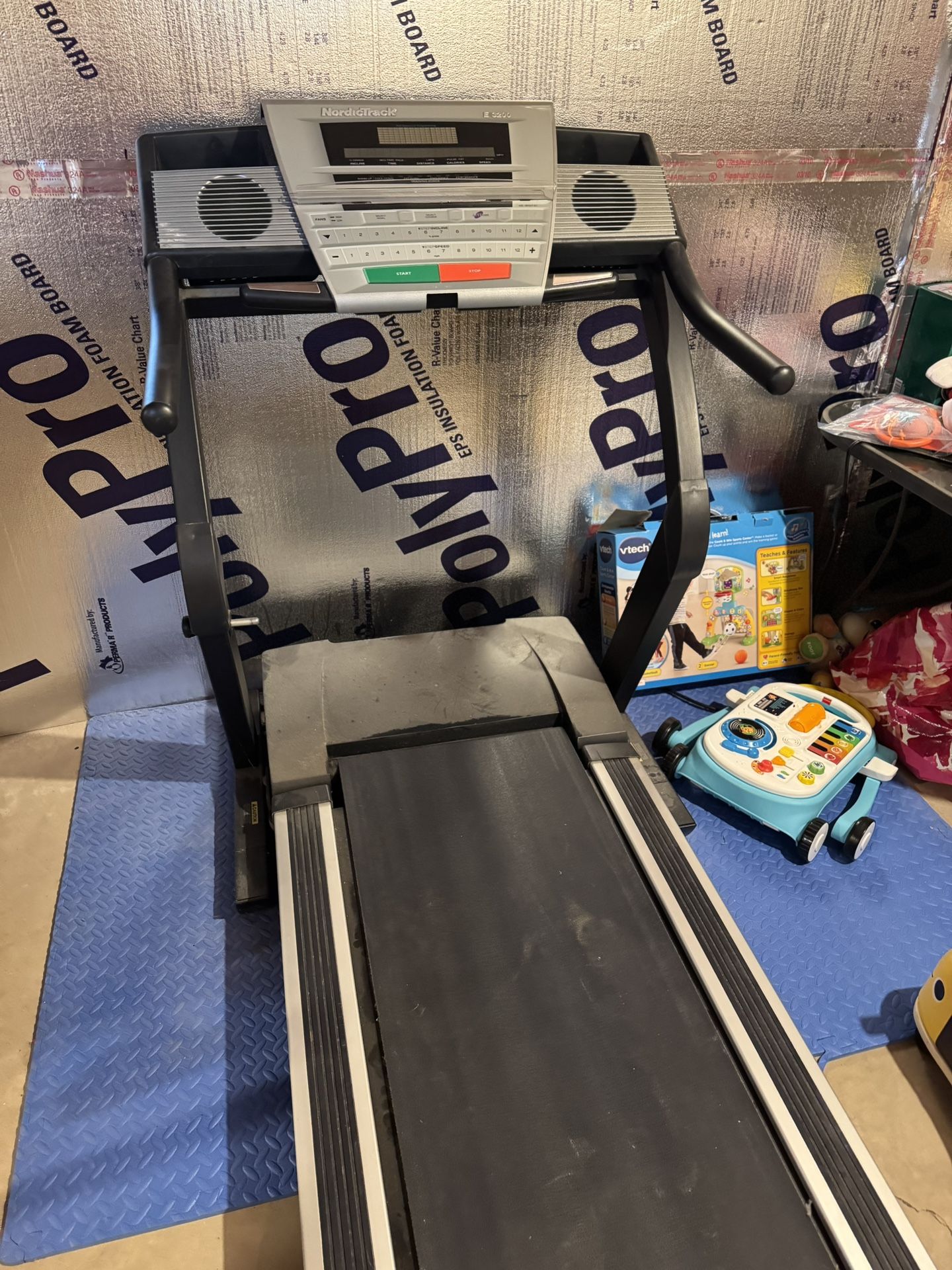 Nordic Track E3200 Treadmill