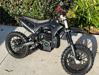 MotoTec 49cc kids dirtbike.