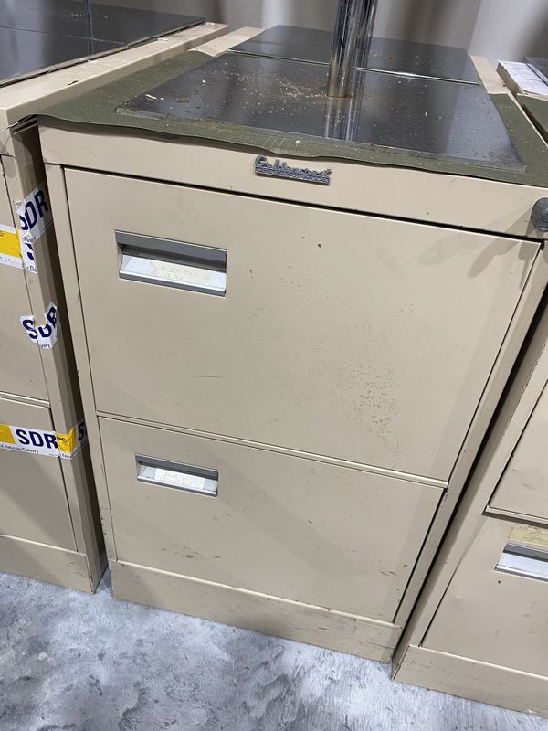 Heavy duty metal file 2 drawers for Sale in MAGNOLIA SQUARE