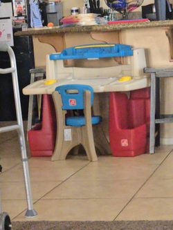 Art desk kids